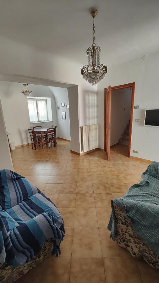 Countryhouse Traversa Du Furnu Imperia Bagian luar foto