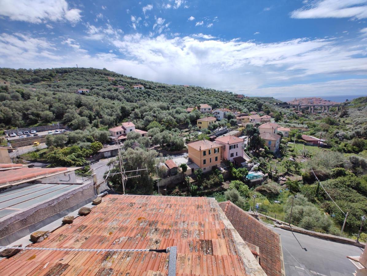 Countryhouse Traversa Du Furnu Imperia Bagian luar foto