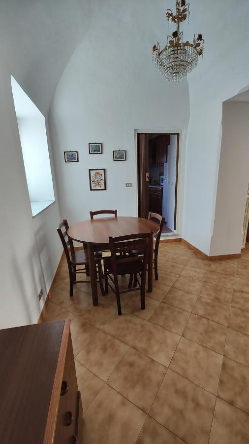Countryhouse Traversa Du Furnu Imperia Bagian luar foto